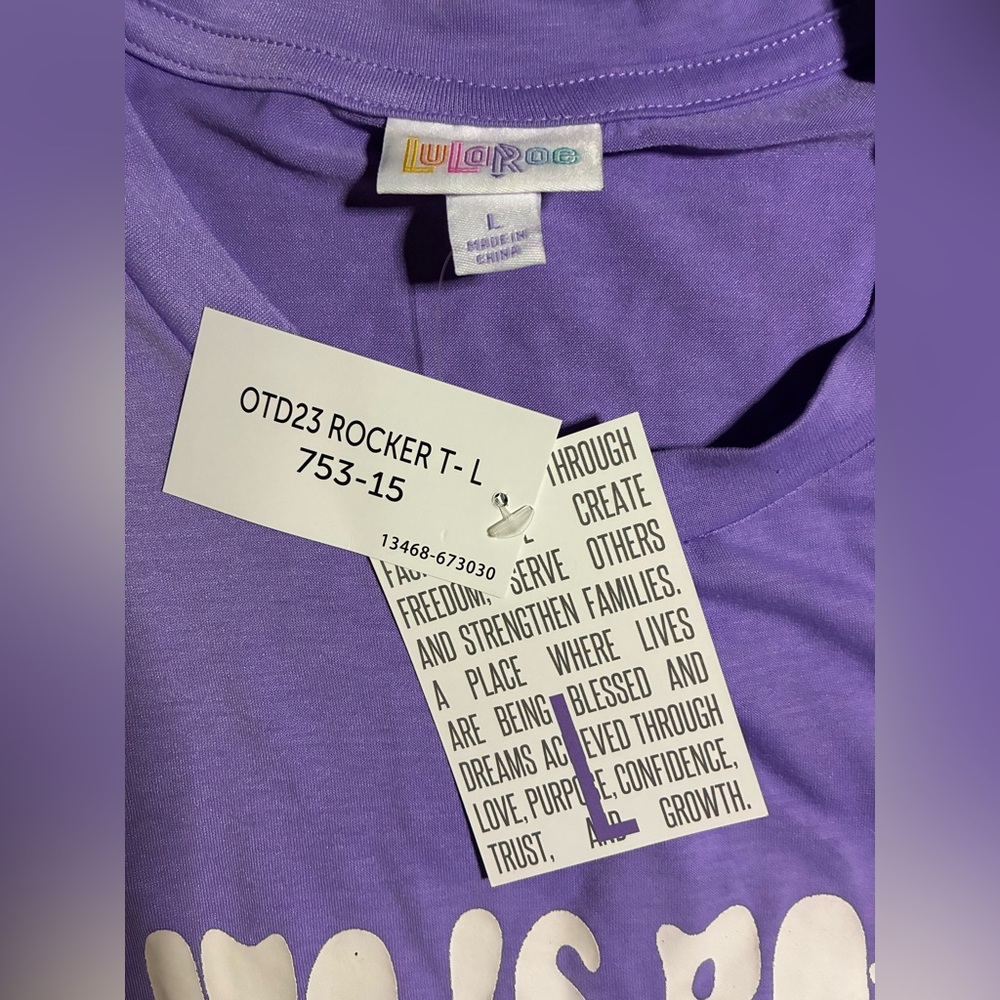 LuLaRoe Purple Lake Life Graphic Tee Womans Size Large NWT - Picture 4 of 4